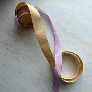 VTG Unbranded Lavender Satin Ribbon 1 Inch 21/2 Yards READ!